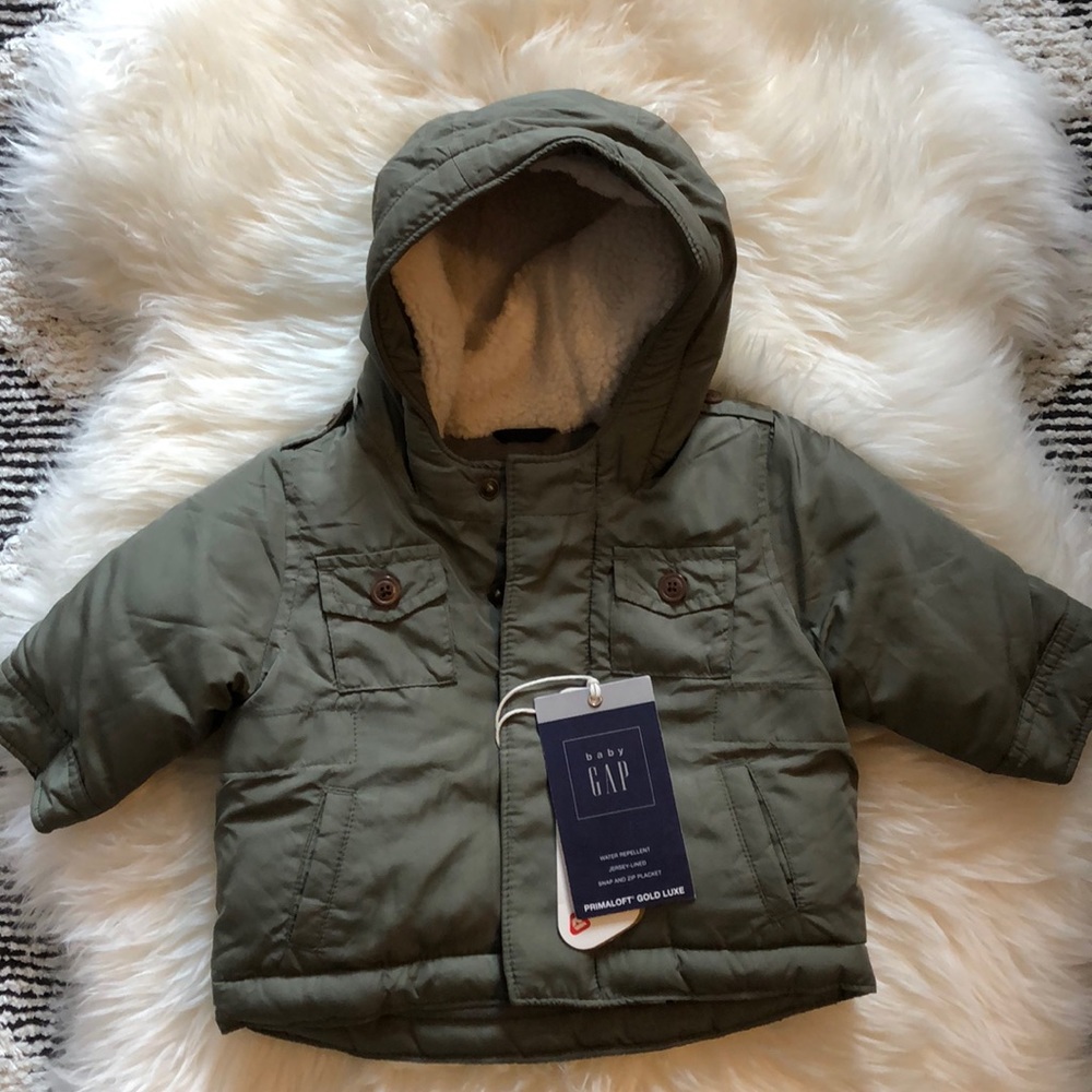 Baby Gap army green primaloft coat NWT 0-6 months